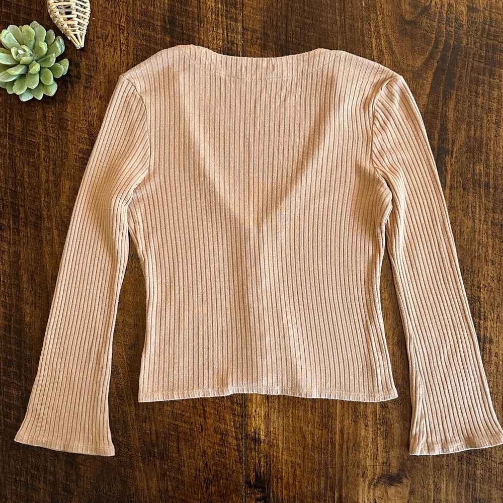 Reformation | Gellar Slim Fit Ribbed Button Front V-Neck Top, Size L - Picture 2 of 9